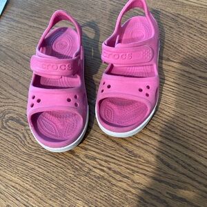 CROCS Pink Sandals with Adjustable Straps and Ventilation